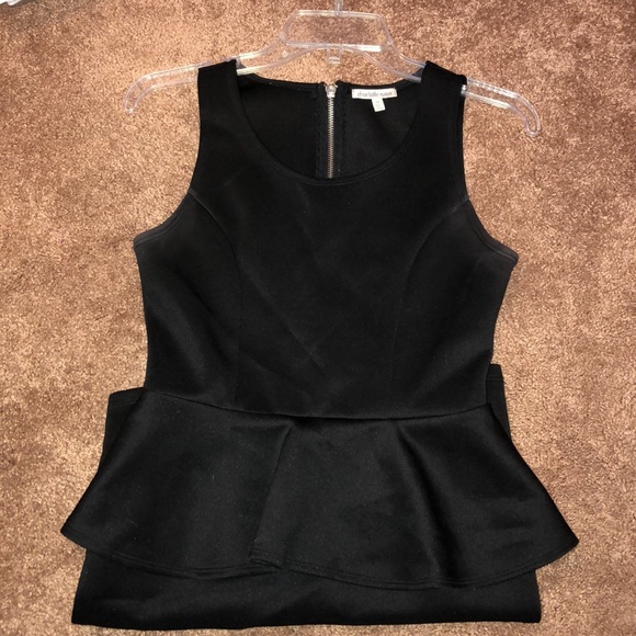 Black dress - Picture 3 of 4